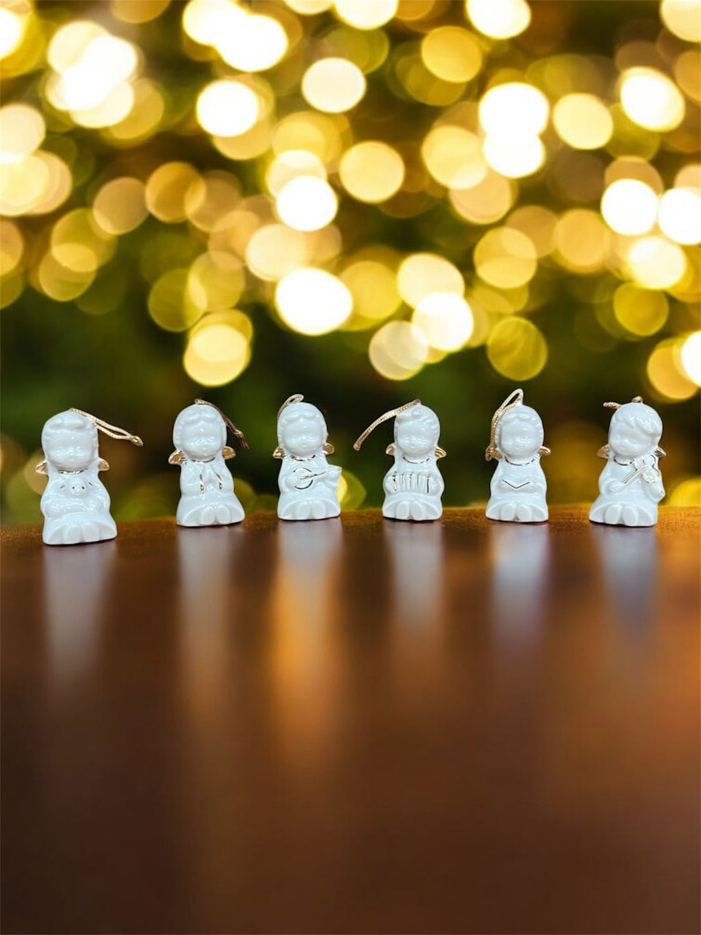 Set 6 angioletti in ceramica bianca e oro