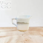 Lattiera Vela orizzonti Richard Ginori, pitcher bianco con striscia grigia