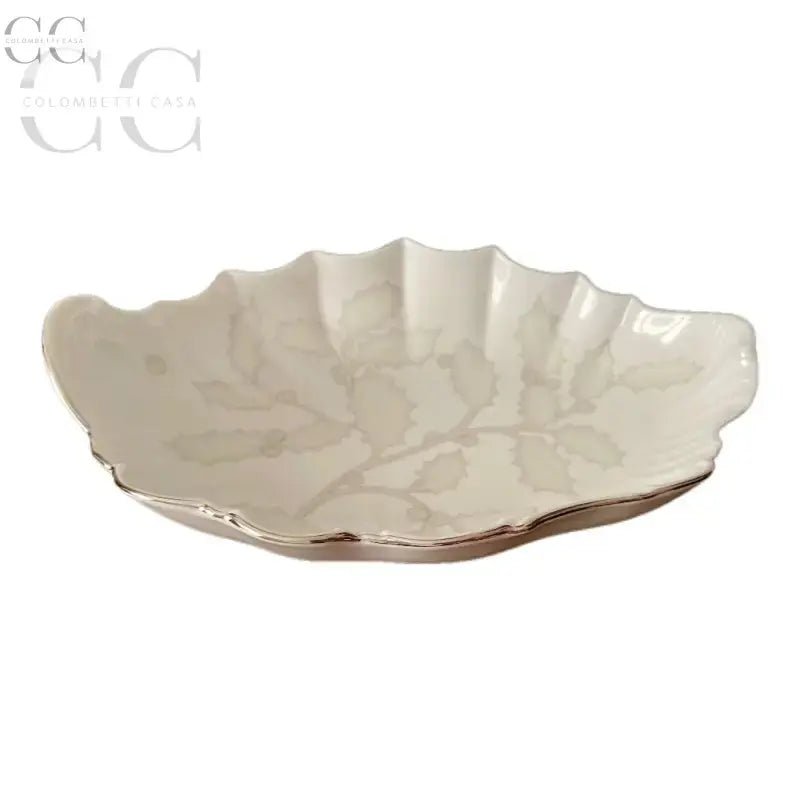 Piatto in ceramica a forma di foglia con oro, Richard Ginori, per tazze e tazzine