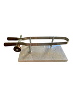 Morsa per prosciutto con manici in legno e base in marmo