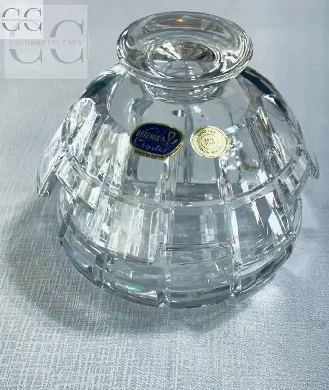 Ciotola di cristallo invertita con tagli geometrici nel design Scatola taglio moderno Boemia