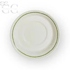 Piatto bianco con bordo in corda verde, perfetto per tazze caffè in ceramica inglese