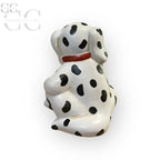 Figurina in ceramica di dalmata bianca con collare rosso e cuore dorato