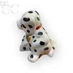 Statuetta di cane dalmata in ceramica con collare rosso e cuore dorato